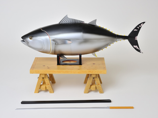 Illustration for article titled This Model Tuna Makes Gutting Fish a Much Less Messy Game